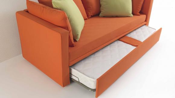 Letto estraibile con ruote gommate