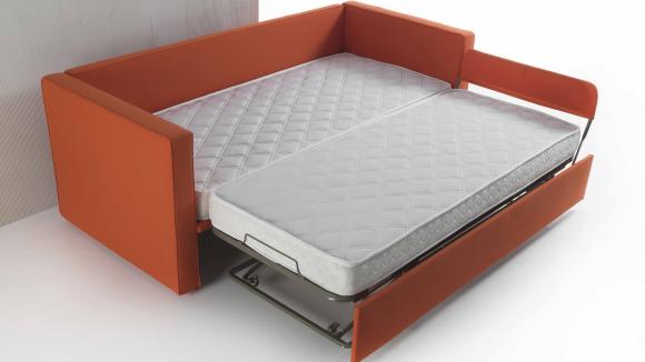 il letto estraibile si allinea al letto superiore