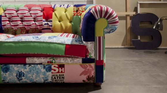 Chester Crazy ha il rivestimento in tessuto patchwork