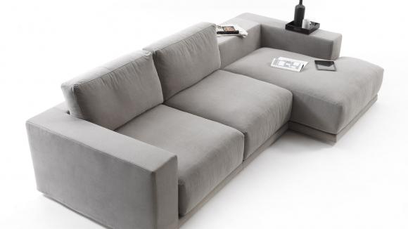 Divano da relax con rivestimento a scelta tra tessuto, pelle, ecopelle, velluto,etc